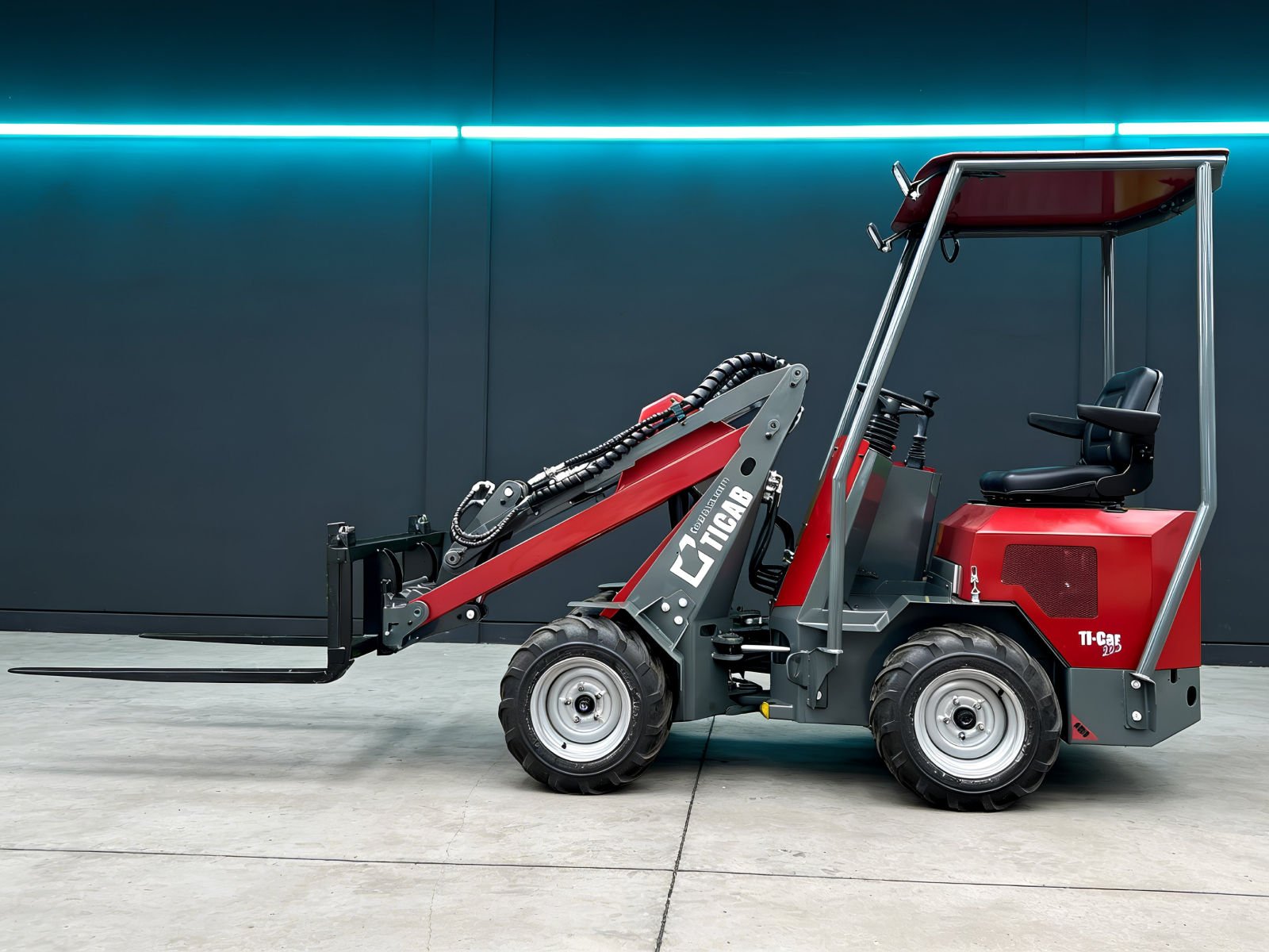 Miniîncărcător TI-CAR 225